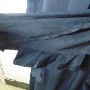 Square trim in front & sleeve